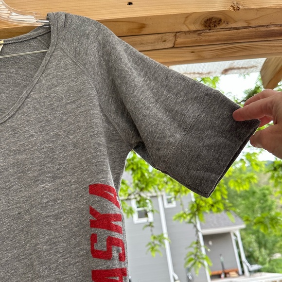 Nebraska Cornhuskers Huskers Gray Hooded Kangaroo Pocket Jersey Top Large - Picture 8 of 13